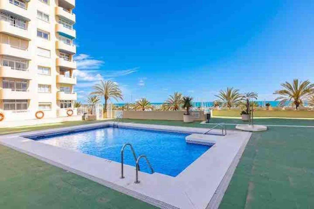 Lovely 1 Bedroom Apartment With Sea Views And Pool Estepona Exterior photo